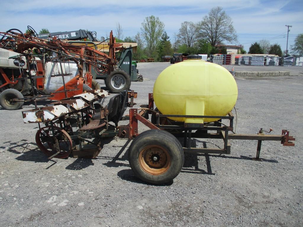 HOLLAND 2-ROW TRANSPLANTER W CYLINDER