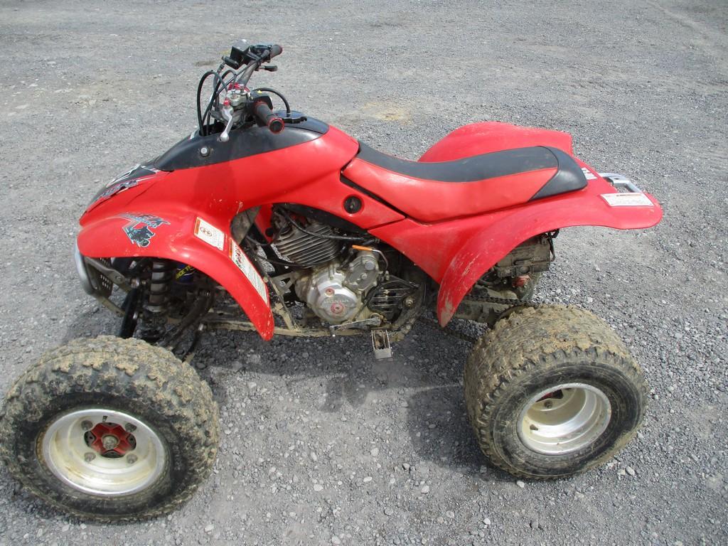 HONDA 300EX 4-WHEELER