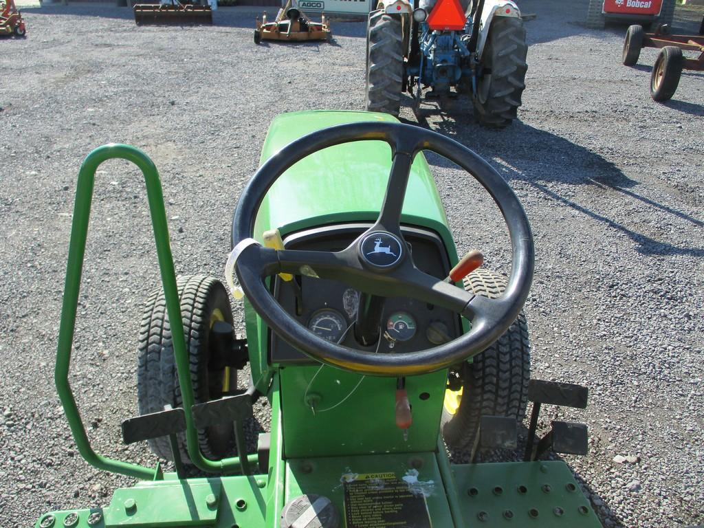 JOHN DEERE 955 TRACTOR