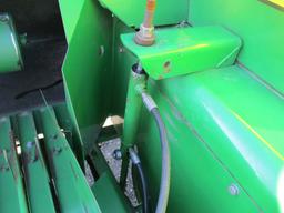 JOHN DEERE 348 SQ BALER