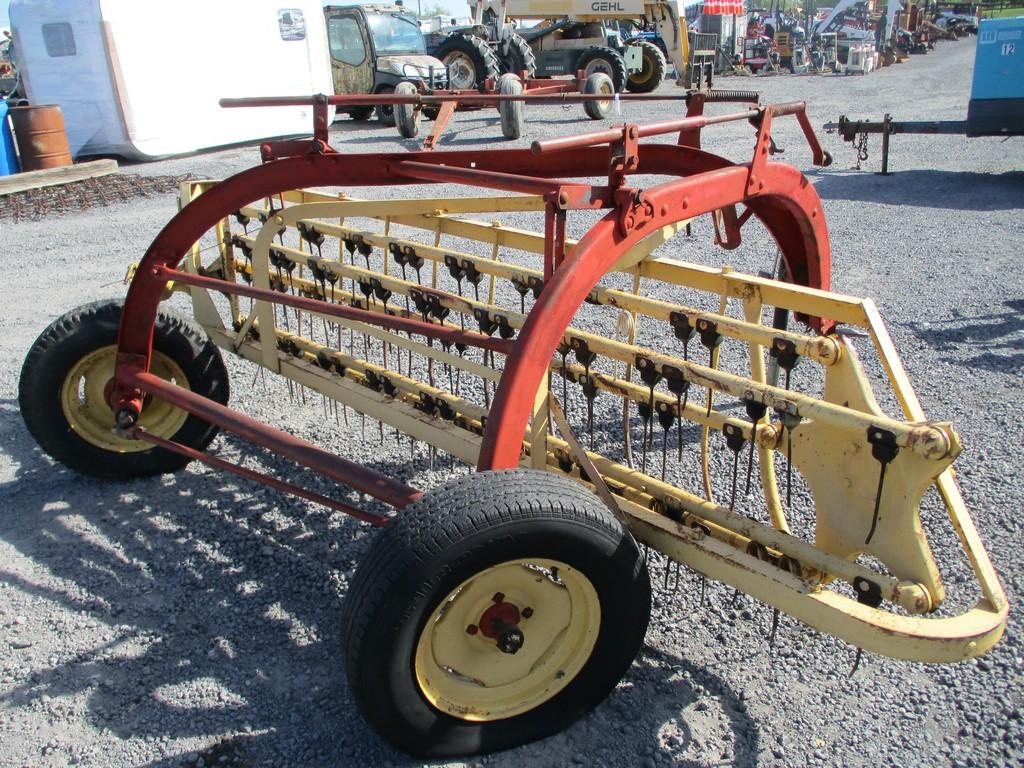 NEW HOLLAND 56 HITCH RAKE