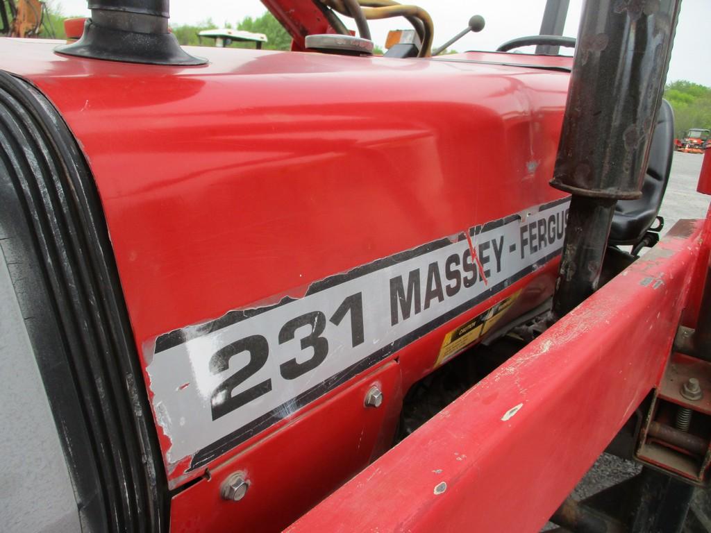 MASSEY FERGUSON 231 W LOADER