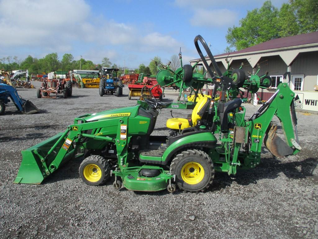 JOHN DEERE 1025R W LOADER