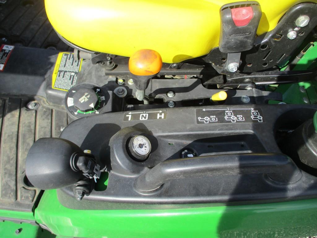 JOHN DEERE 1025R W LOADER