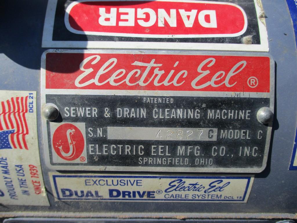 ELECTRIC EEL SEWER AND DRAIN MACHINE ON CART