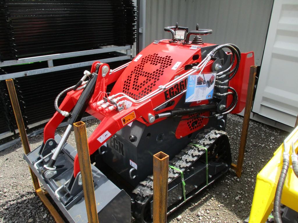 EGN EG360 MINI TRACK LOADER RED