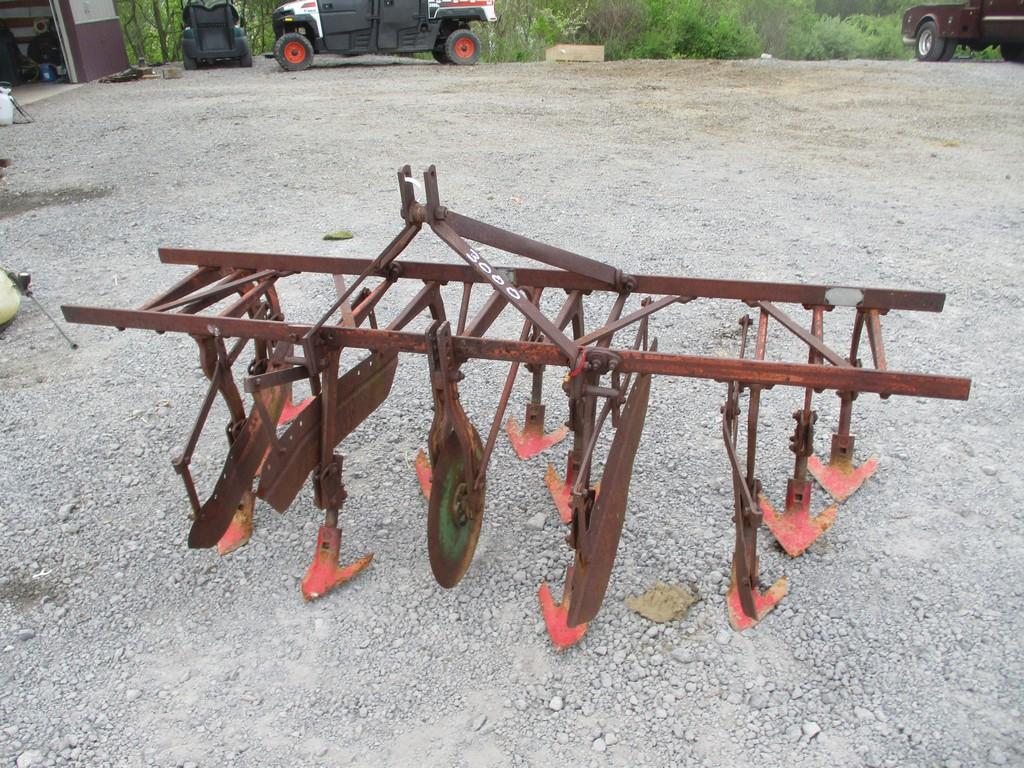 3PT 11 SHANK CULTIVATOR