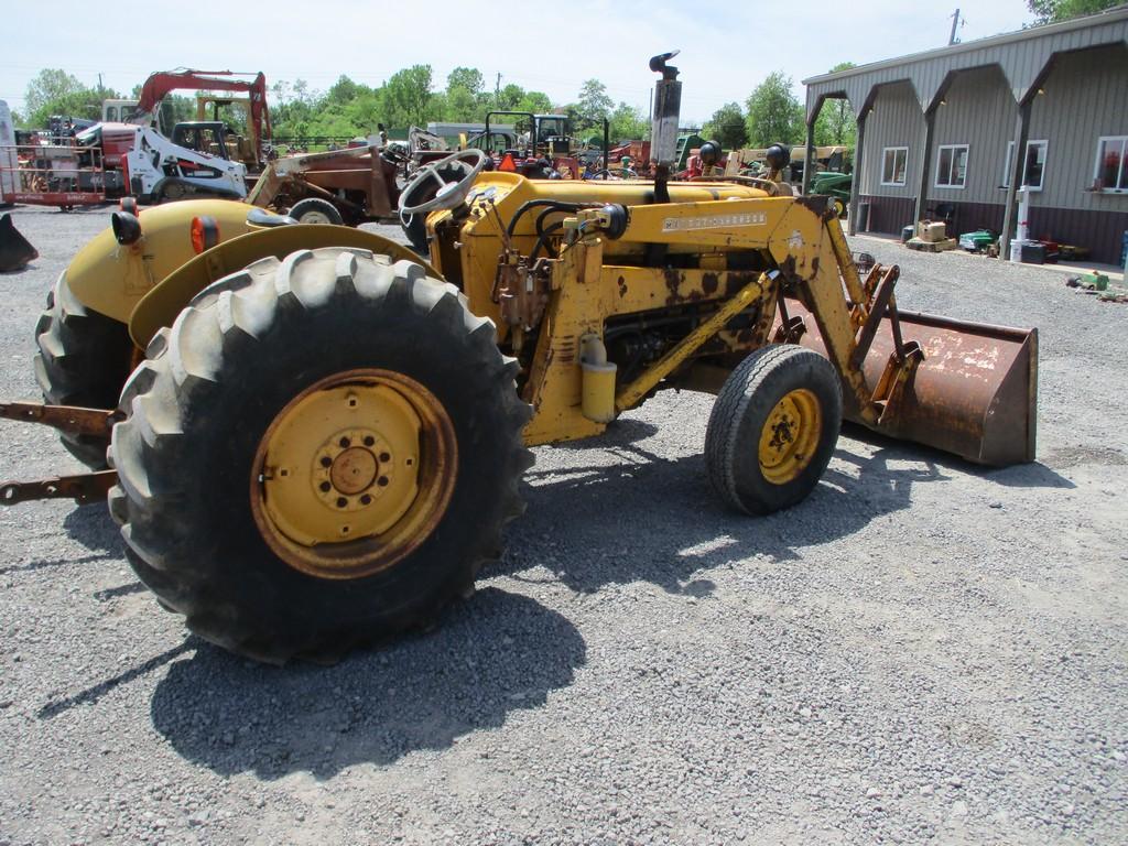 MASSEY FERGUSON 31 W LOADER