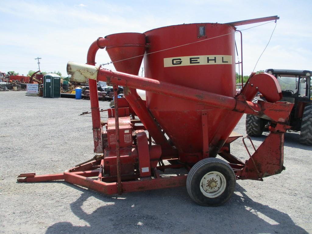 GEHL 55 GRINDER MIXER