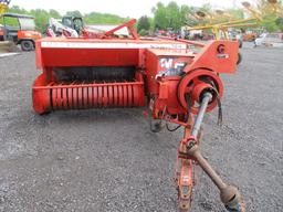 MASSEY FERGUSON 124 SQ BALER