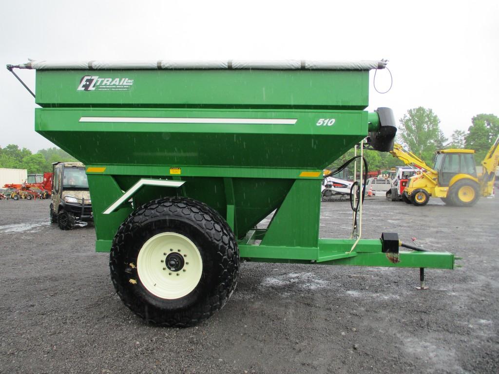 E-Z TRAIL 510 GRAIN CART