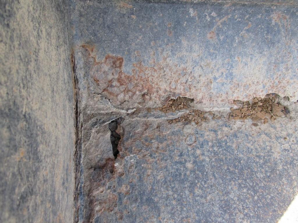 PIN ON LOADER BUCKET