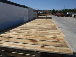 1) 20' WAGON FLAT