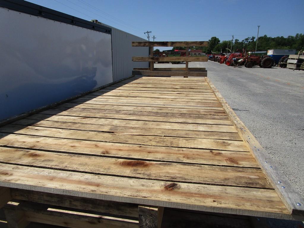 1) 20' WAGON FLAT