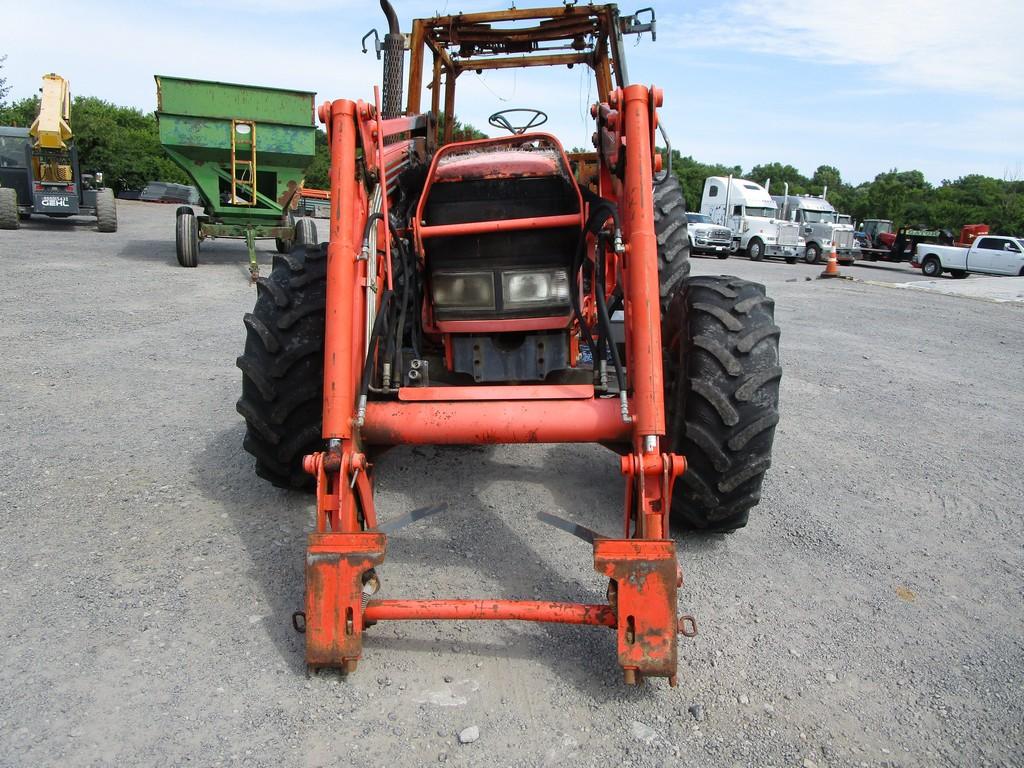 KUBOTA M126X W LOADER