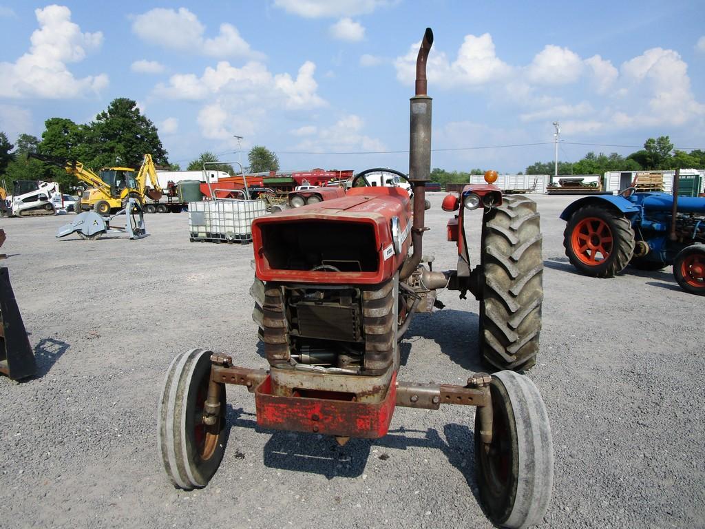 MASSEY FERGUSON 165 TRACTOR
