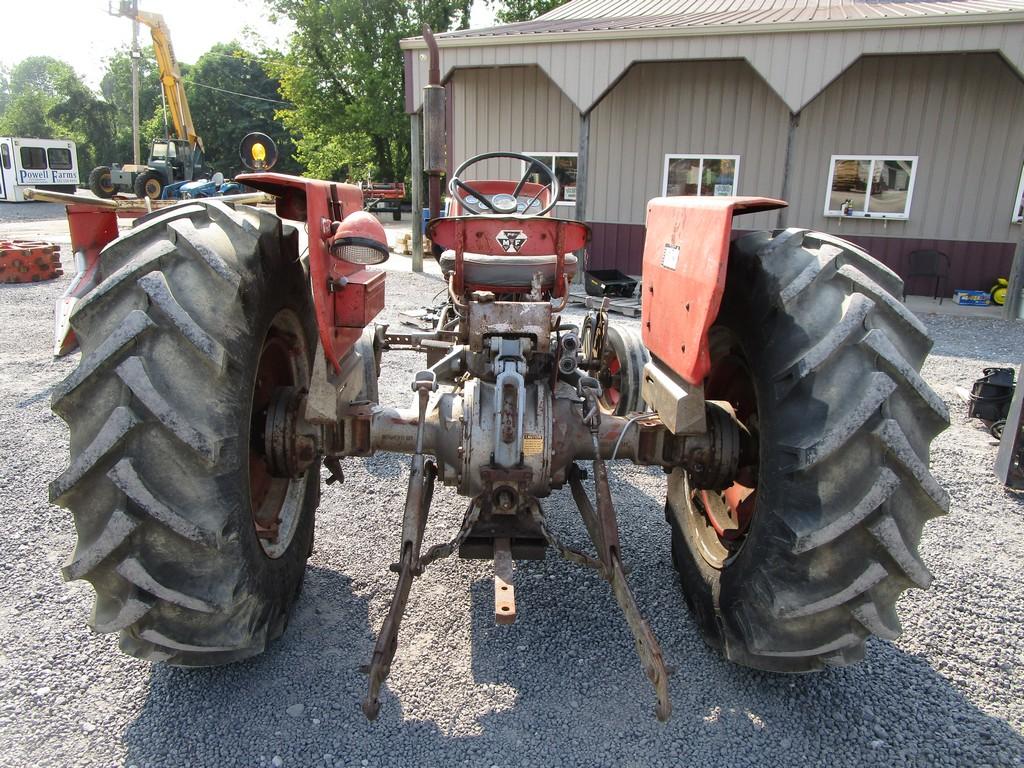 MASSEY FERGUSON 165 TRACTOR