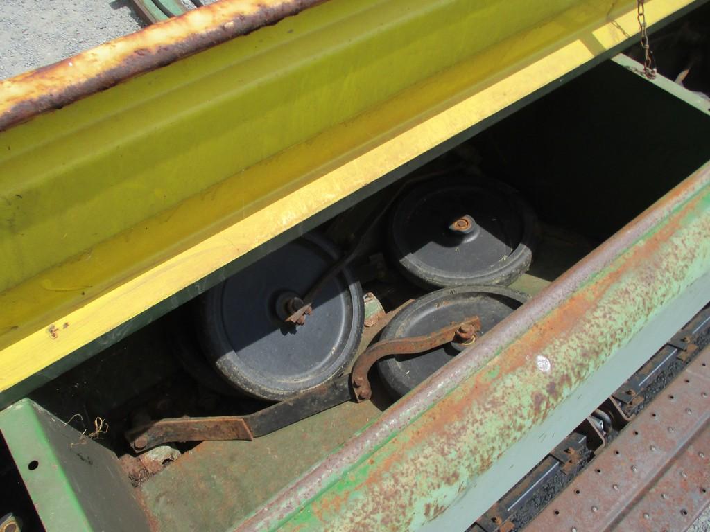 JOHN DEERE 8300 DRILL