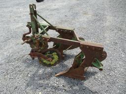 JOHN  DEERE 2X PLOW