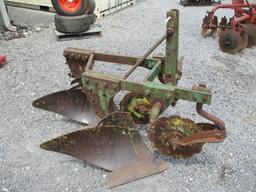 JOHN  DEERE 2X PLOW