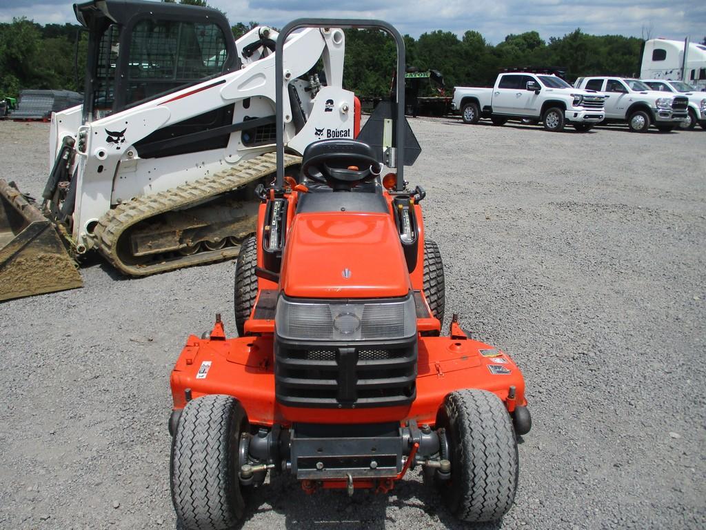 KUBOTA BX2200 TRACTOR W MOWER