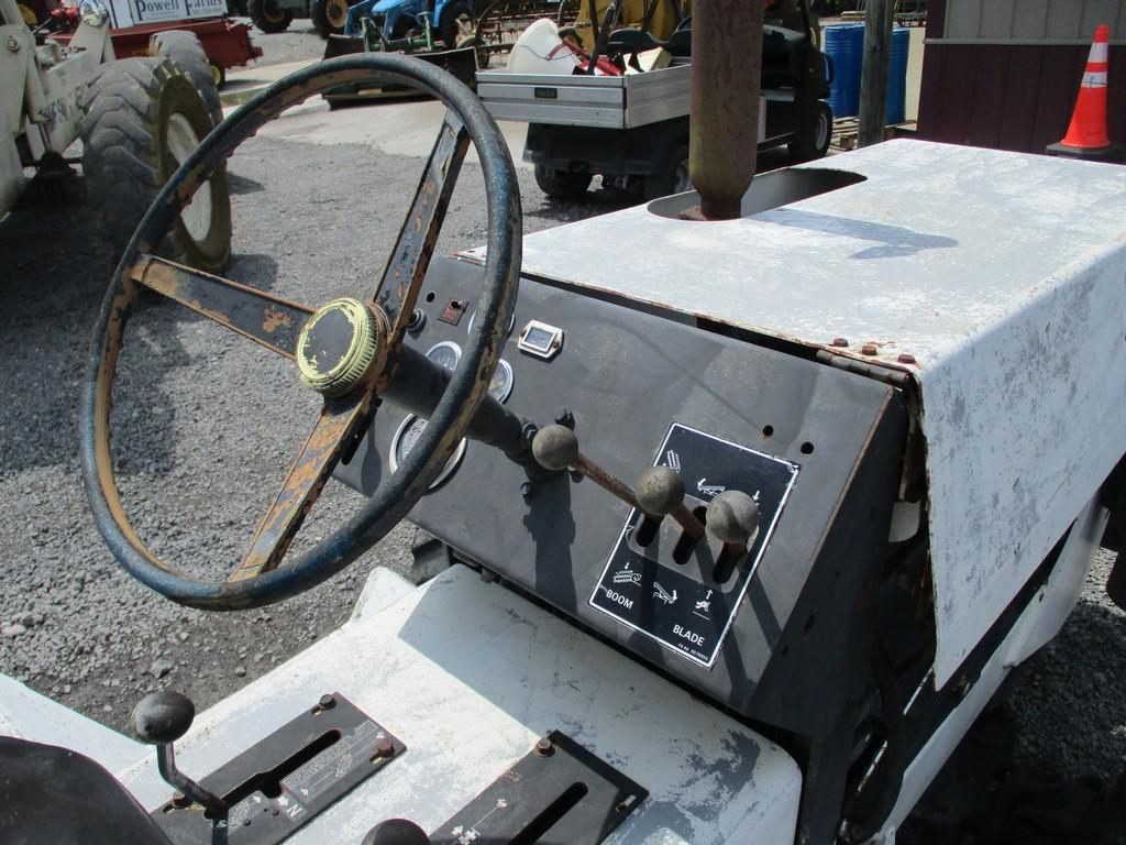 BOBCAT 3023 TRENCHER