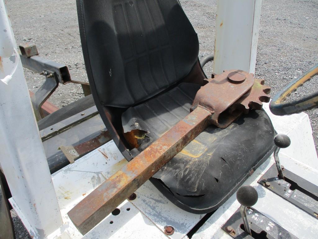 BOBCAT 3023 TRENCHER