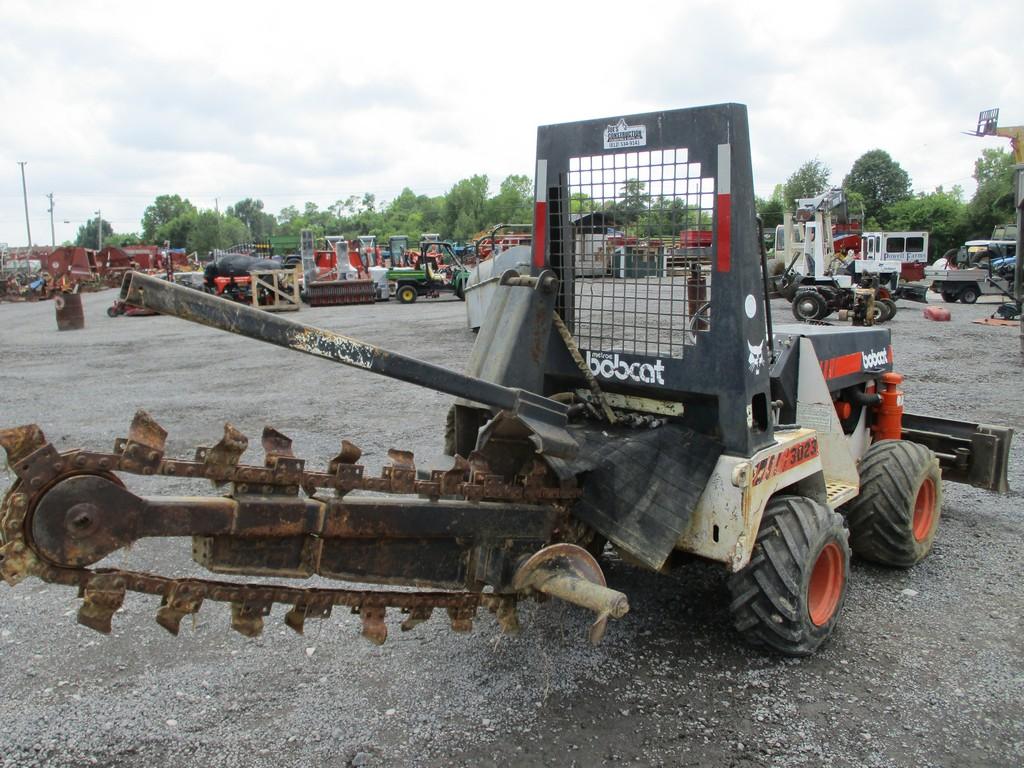 BOBCAT 3023 TRENCHER