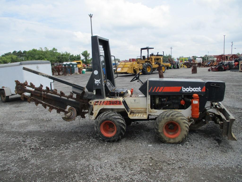 BOBCAT 3023 TRENCHER