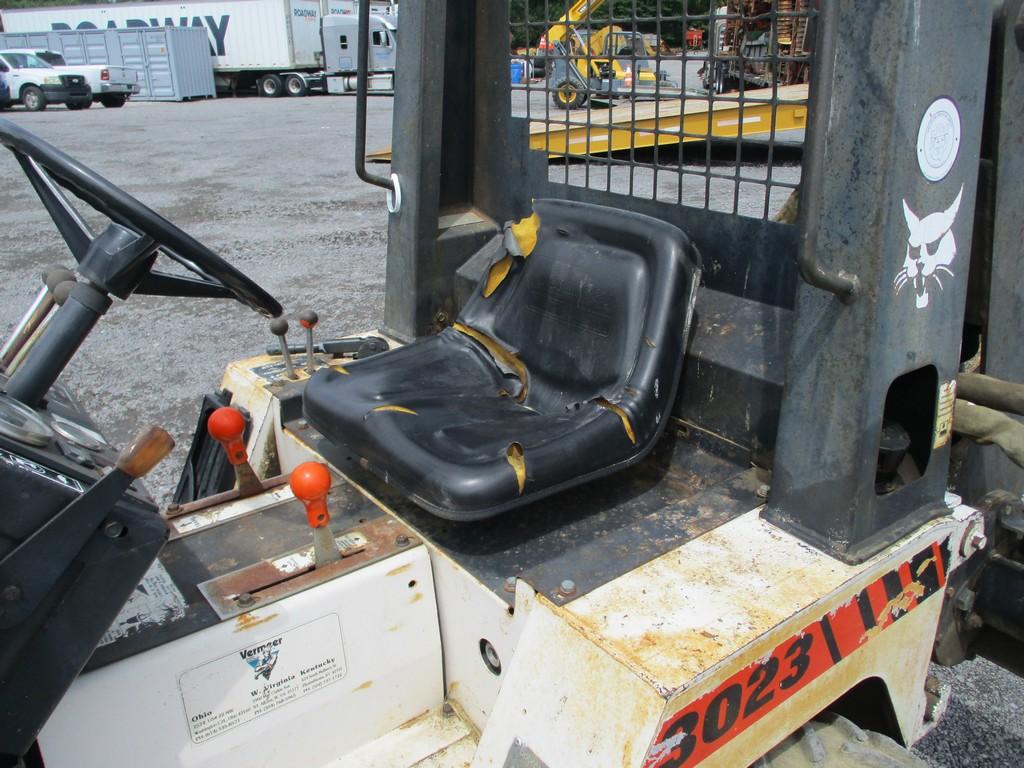BOBCAT 3023 TRENCHER