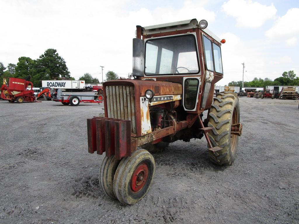 FARMALL 706 TRACTOR