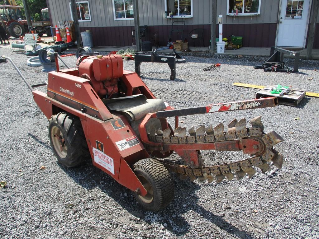 DITCH WITCH 1410 TRENCHER