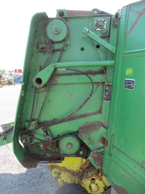JOHN DEERE 335 RD BALER