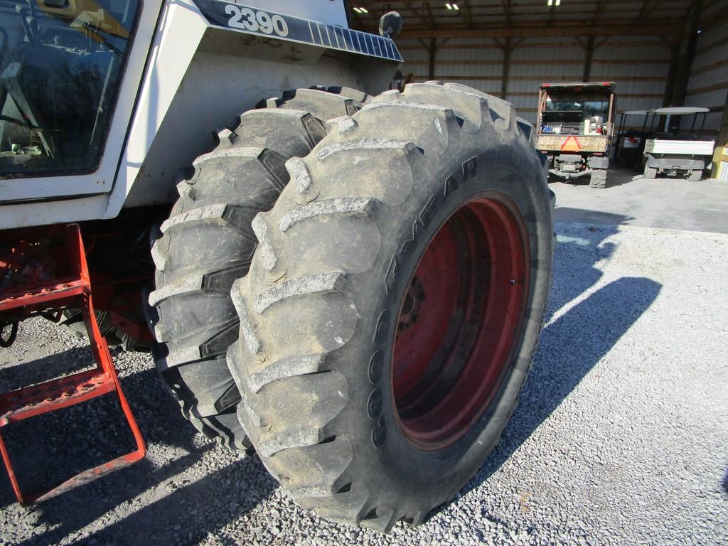 CASE 2390 TRACTOR CAB TRACTOR
