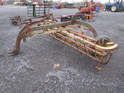 NEW HOLLAND 256 HITCH RAKE