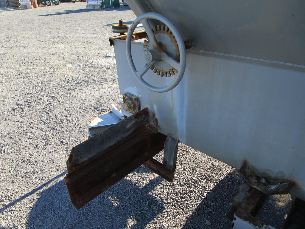BBI FERTILIZER BUGGY