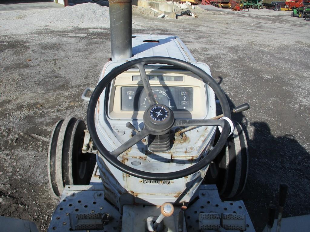 KUBOTA M4950 TRACTOR