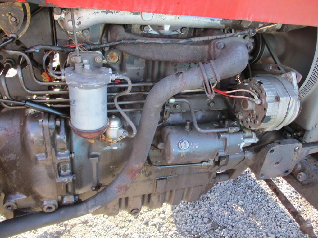 MASSEY FERGUSON 270 TRACTOR
