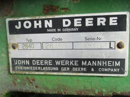 JOHN DEERE 2840 TRACTOR