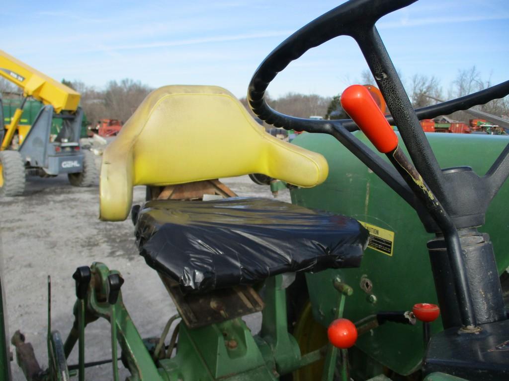 JOHN DEERE 2840 TRACTOR