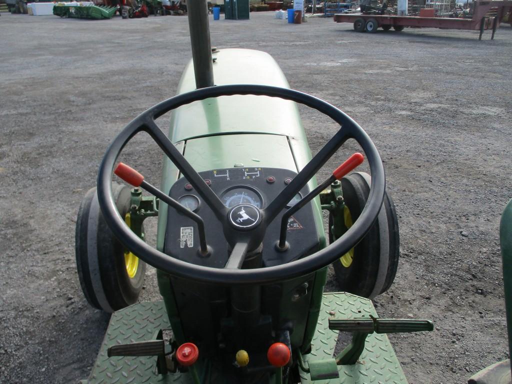 JOHN DEERE 2840 TRACTOR