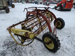 NEW HOLLAND 256 HITCH RAKE