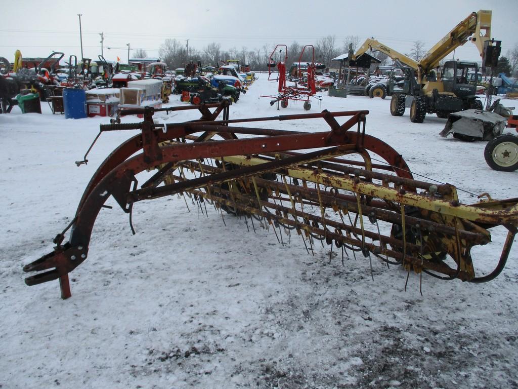 NEW HOLLAND 256 HITCH RAKE