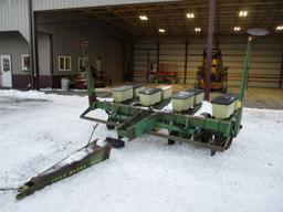 JOHN DEERE 7000 4 ROW PLANTER