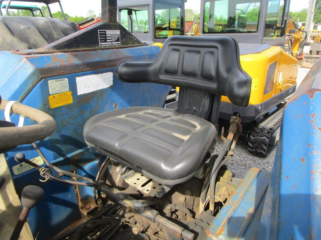 LONG 2610 WITH LOADER