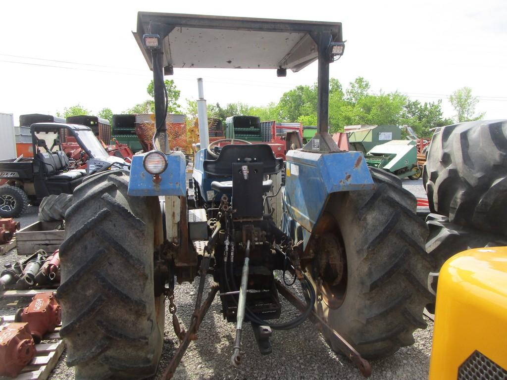 LONG 2610 WITH LOADER