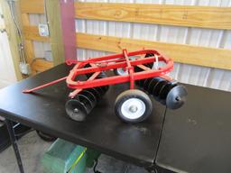 RED DISC FOR PEDAL TRACTOR