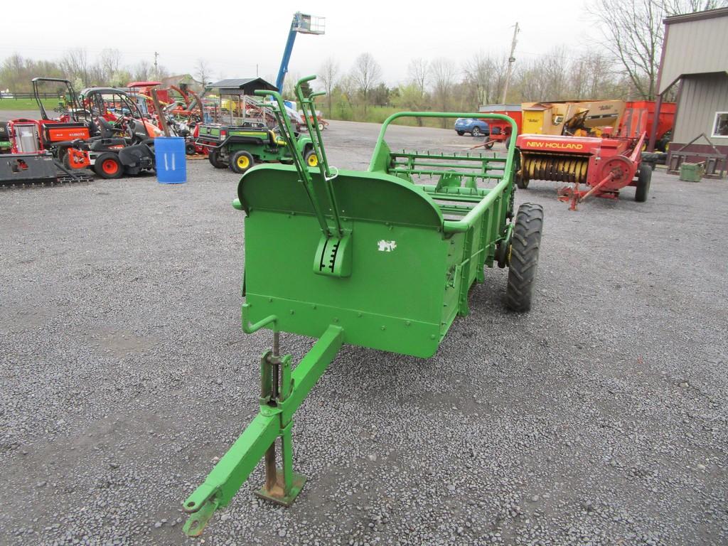 JOHN DEERE GROUND DRIVE MANURE SPREADER