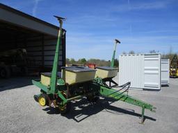 JOHN DEERE 7000 4-ROW PLANTER