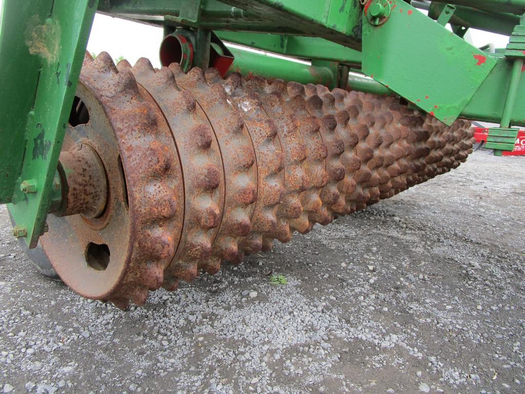 BRILLION 28' X FOLD PACKER
